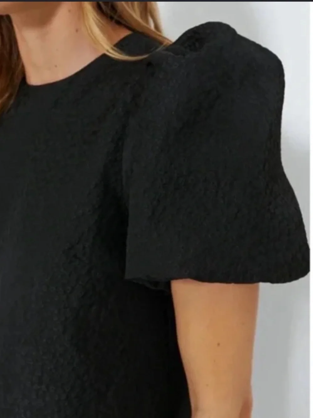 Pomander Place Black Jacquard Lyla Blouse